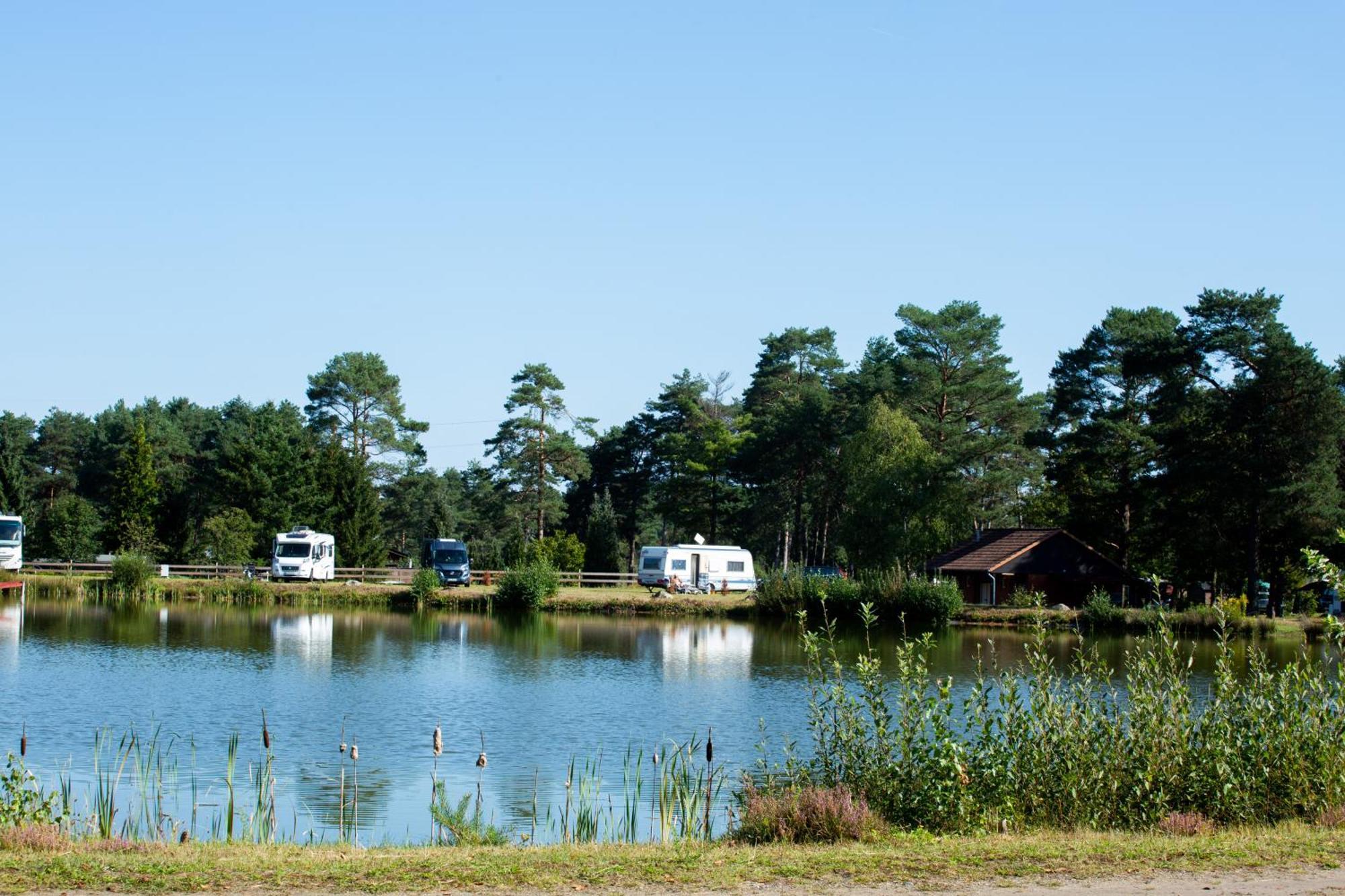 Naturcamping Lueneburger Heide - Chalets & Tiny Haeuser Зольтау Екстер'єр фото