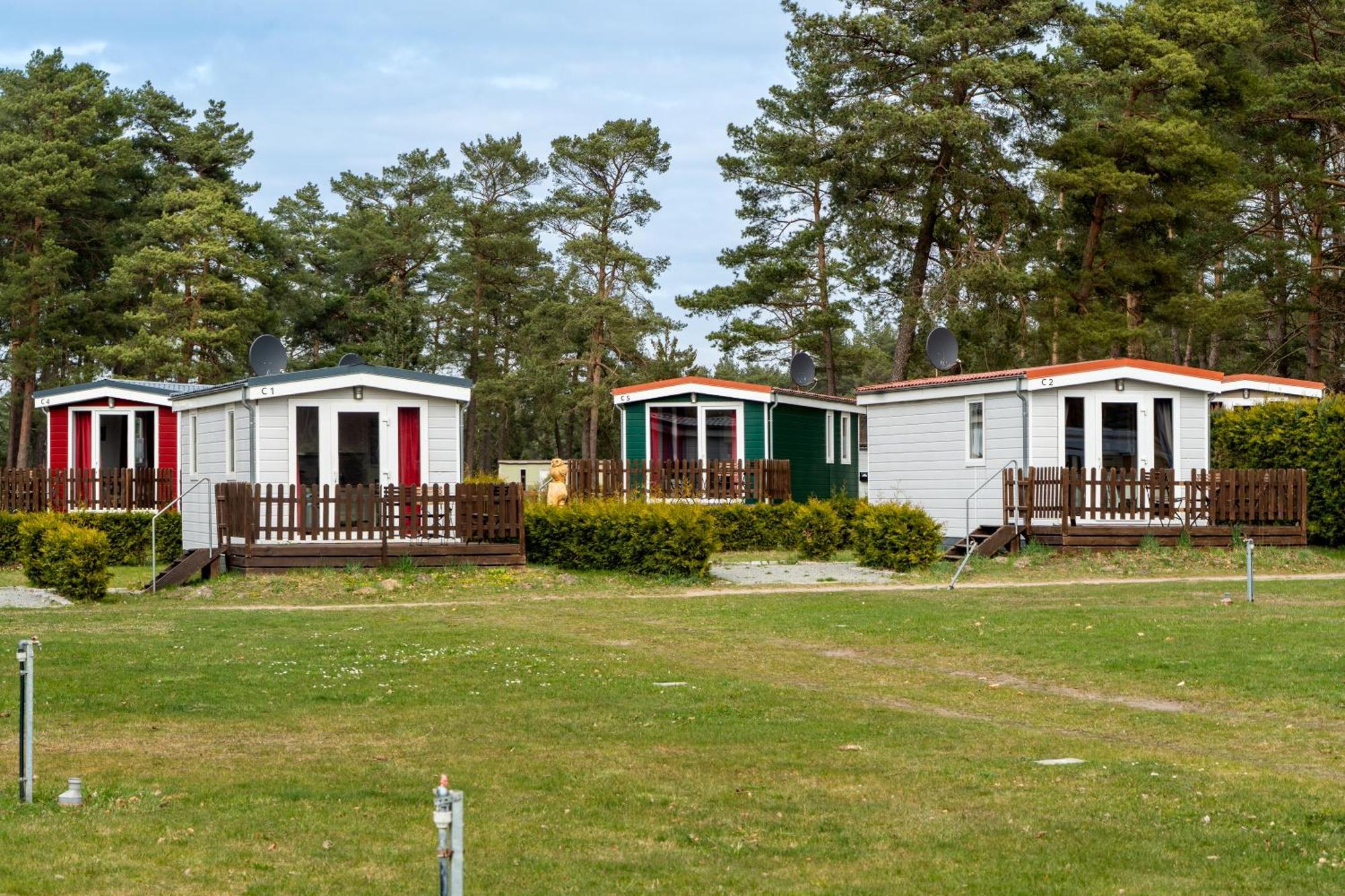 Naturcamping Lueneburger Heide - Chalets & Tiny Haeuser Зольтау Екстер'єр фото